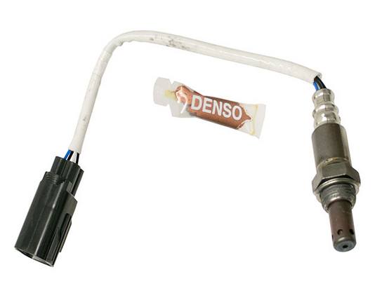 Land Rover Oxygen Sensor - Front MHK501140 - Denso 2349074